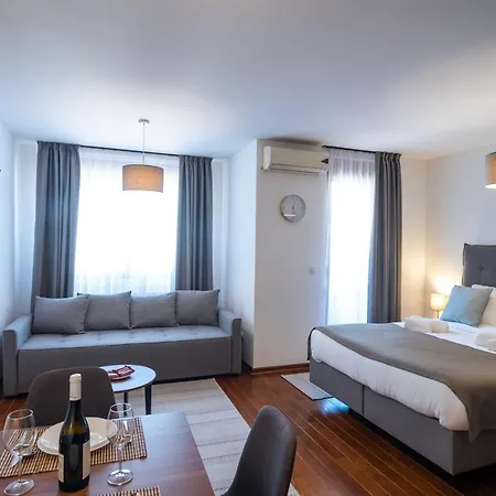 Apartment Paradiso 211